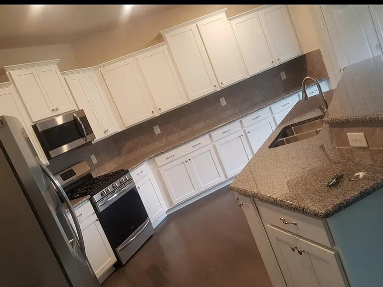 151 Eden Ave — Photo 7