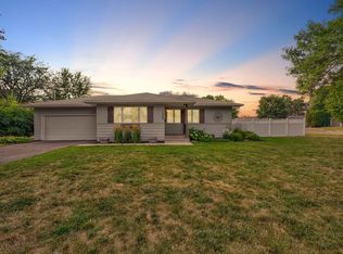 1208 Home Pl, Faribault, MN 55021