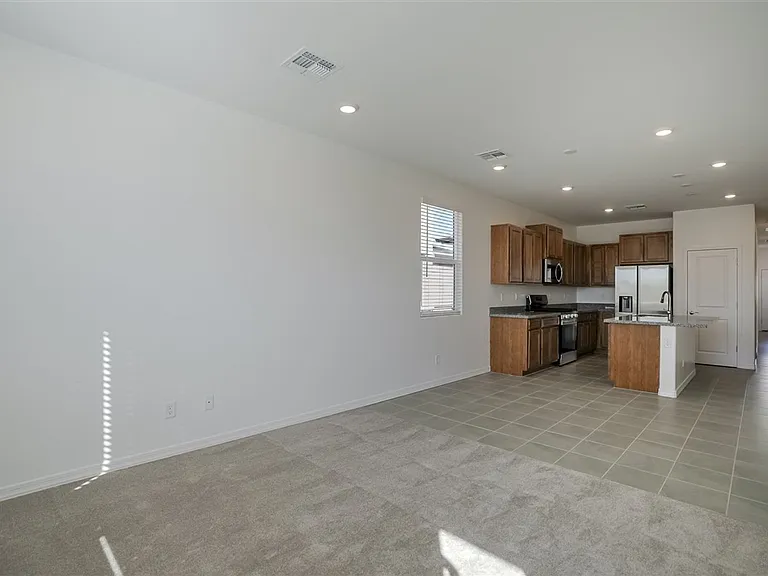 1275 Leo Ln — Photo 7