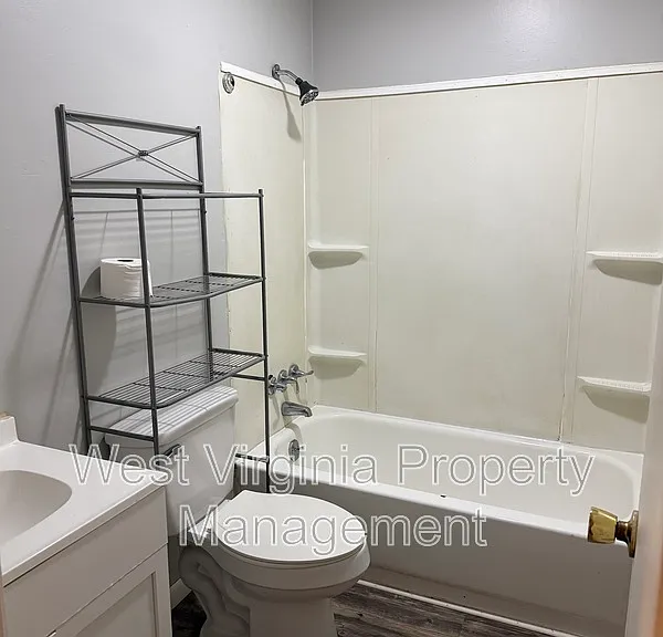 852 Mercer St #2 — Photo 11