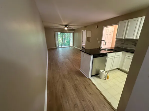 1851 Trailwood Heights Ln Unit 104, Raleigh, NC 27603