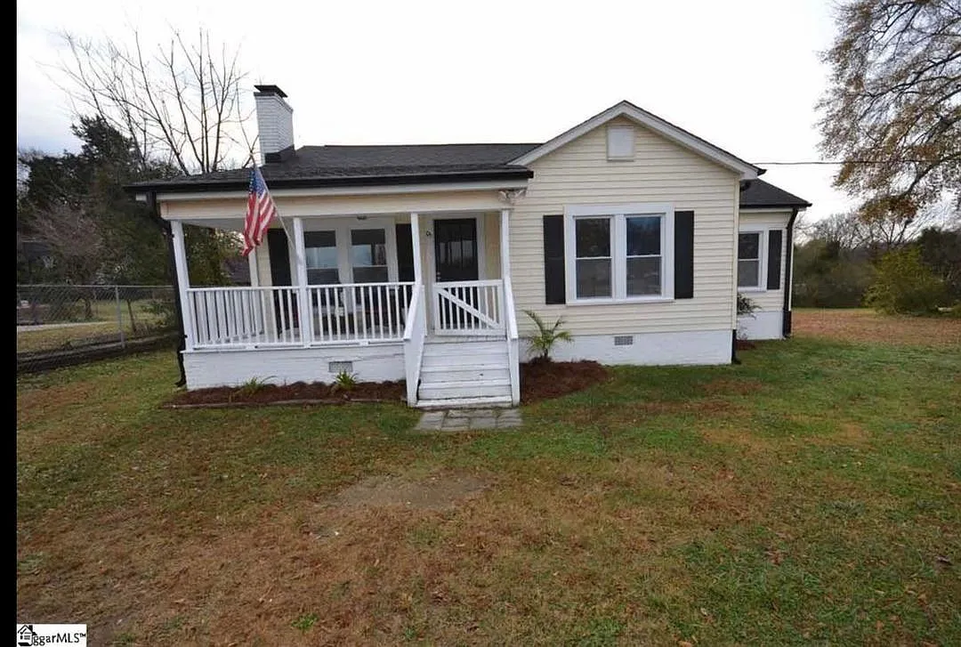 2 bed, 1200 sqft, $1,600 — Photo 1