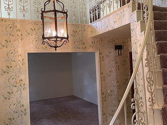 Gameroom open to below.