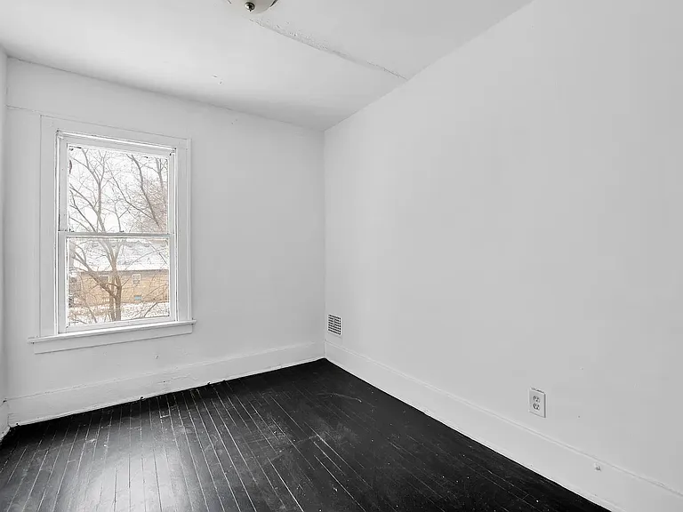 15906 Alden St — Photo 6