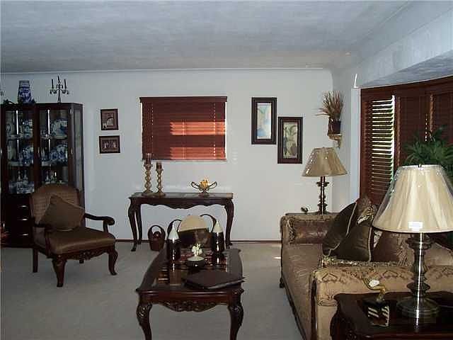2nd image of 3047 Dorian Dr