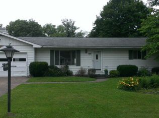 11998 Monnie Ave, Conneaut Lake, PA 16316