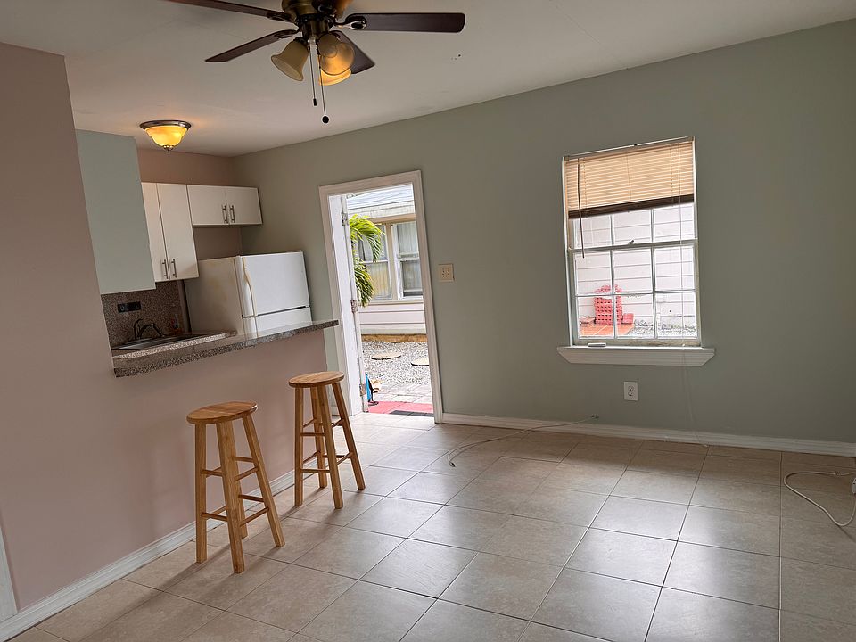 1st image of 505 Foresteria Dr APT 1