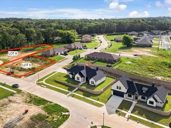 993 Mallard Dr, Lindale, TX 75771