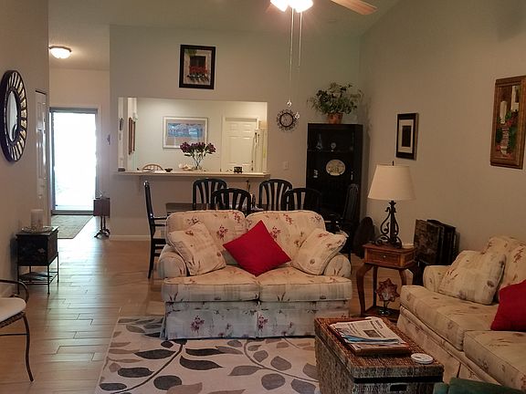 5th image of 6 Lake Forest Ct N