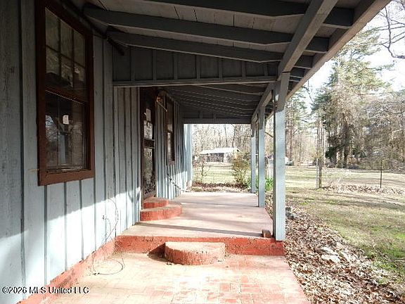 3rd image of 145 County Road 511