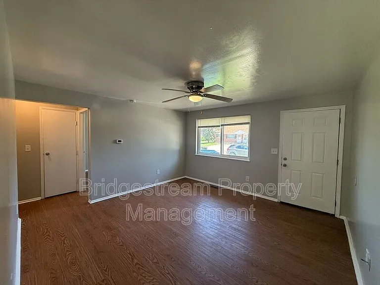 4952 Leeper St — Photo 13