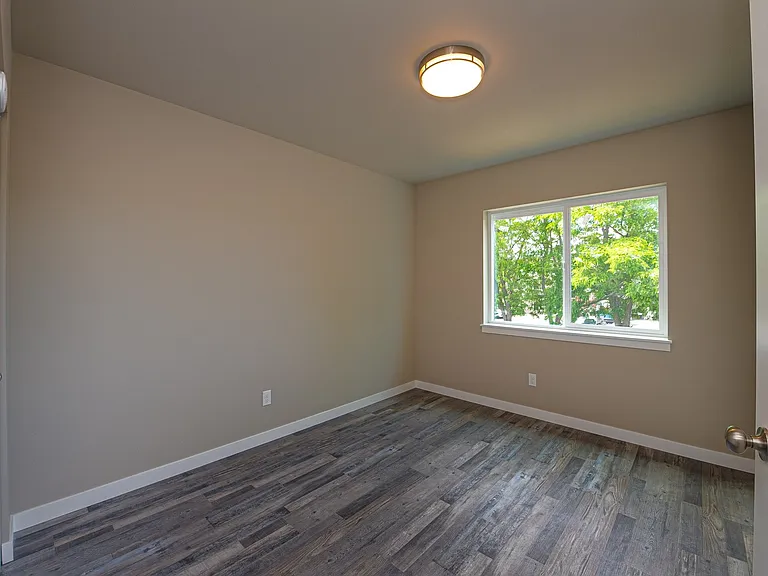 Townhomes/Apartments - 259 Se Ely St — Photo 27