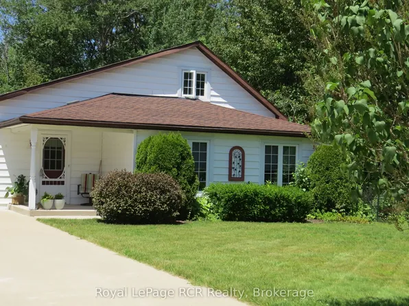 164 Edward St, Saugeen Shores, ON N0H 2L0