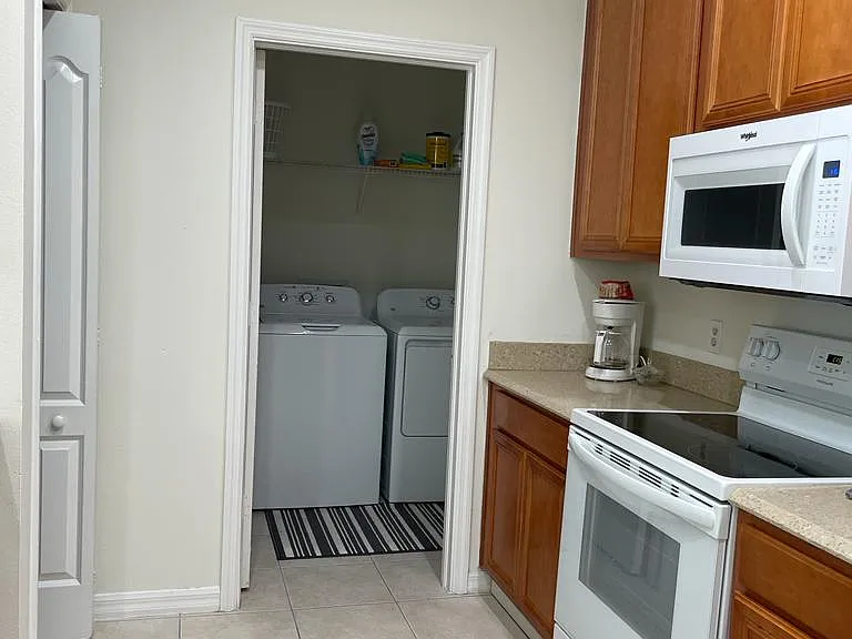 8949 Iron Oak Ave — Photo 14