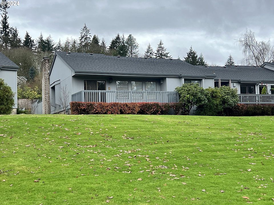 2nd image of 304 Spyglass Dr