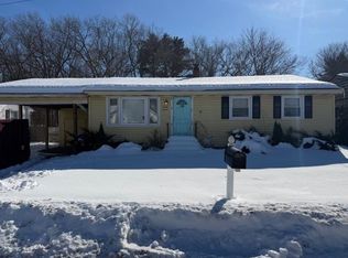 27 Gamache St, Manchester, NH 03102