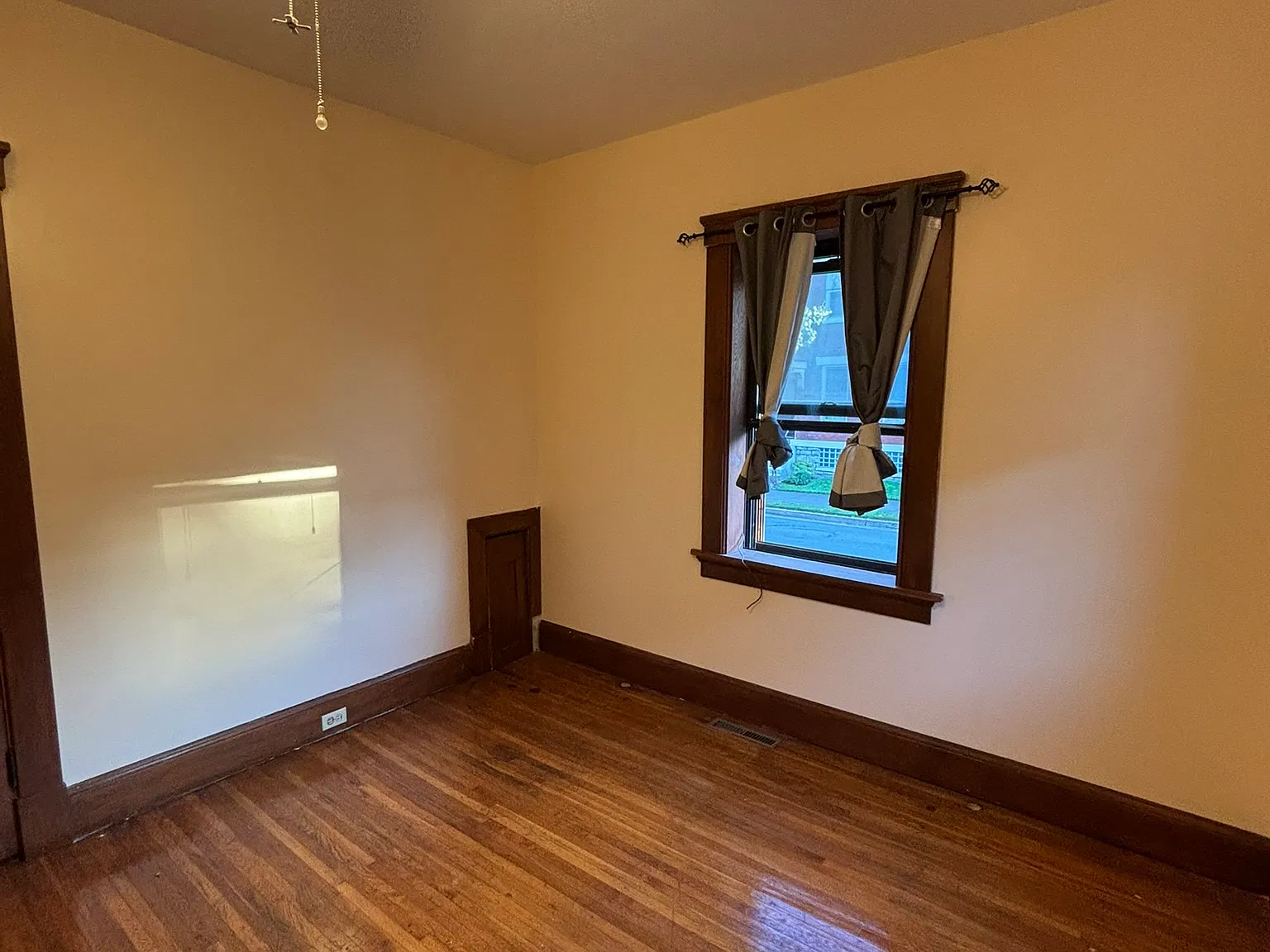 2 bed, 800 sqft, $1,320 — Photo 4