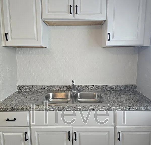 97 Davidson Ave — Photo 7