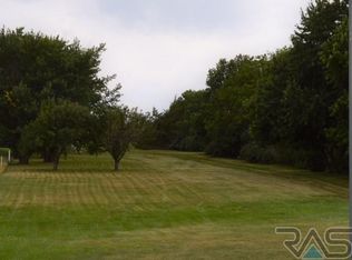 26608 481st Ave, Brandon, SD 57005