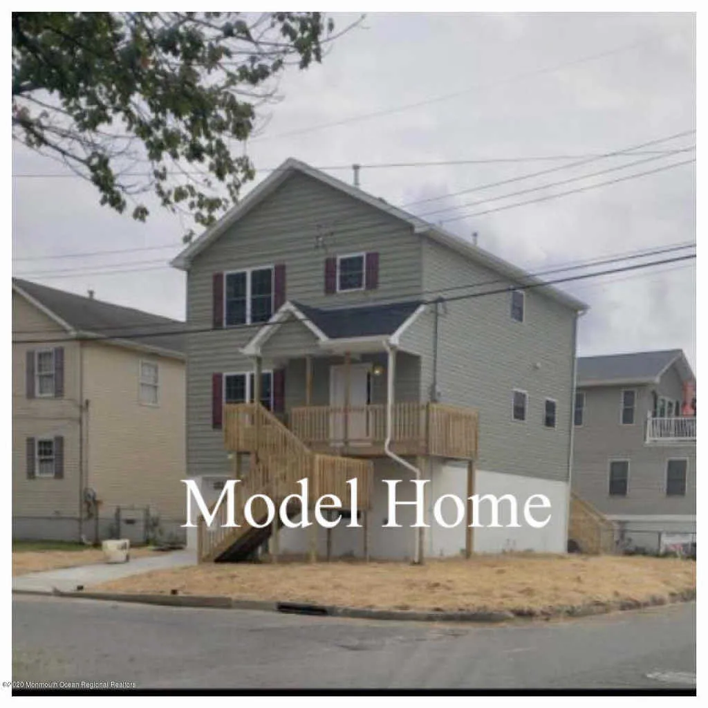 309 Pine St photo 1