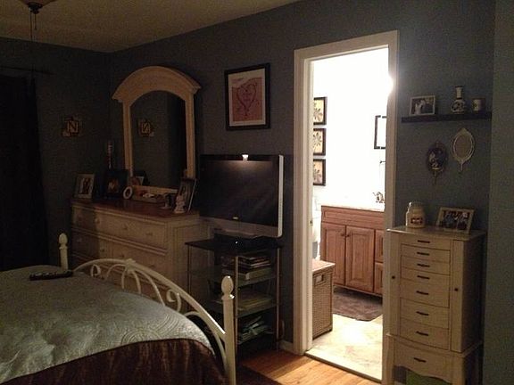 Master BR w/door to bath