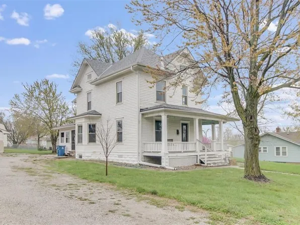 805 W Dryden St, Odessa, MO 64076