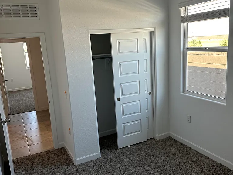 3121 W Shanley Ave — Photo 8