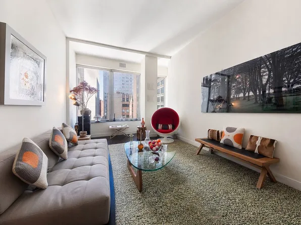 111 Fulton St APT 601, New York, NY 10038