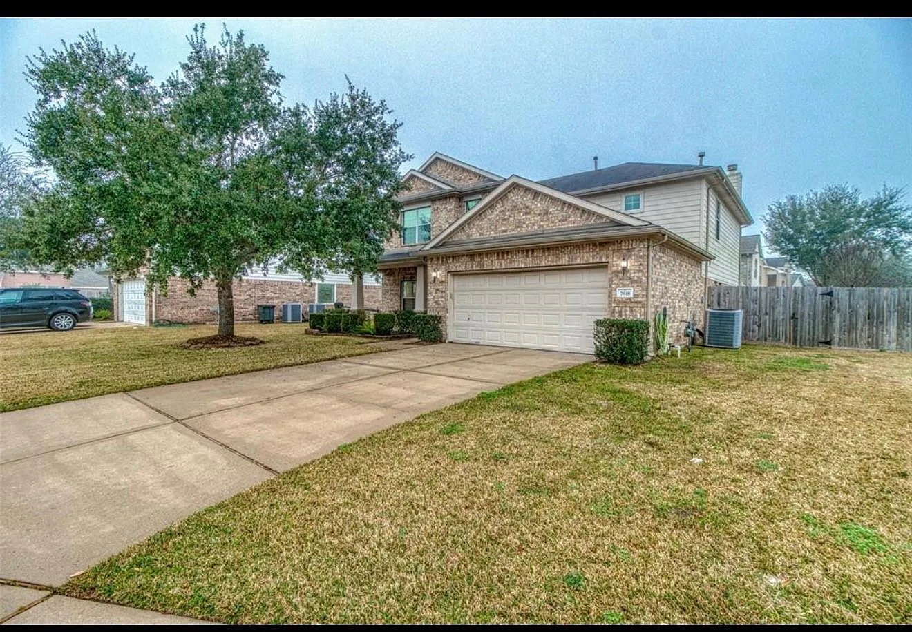 4 bed, 2.5 bath, $2,400 — Photo 1