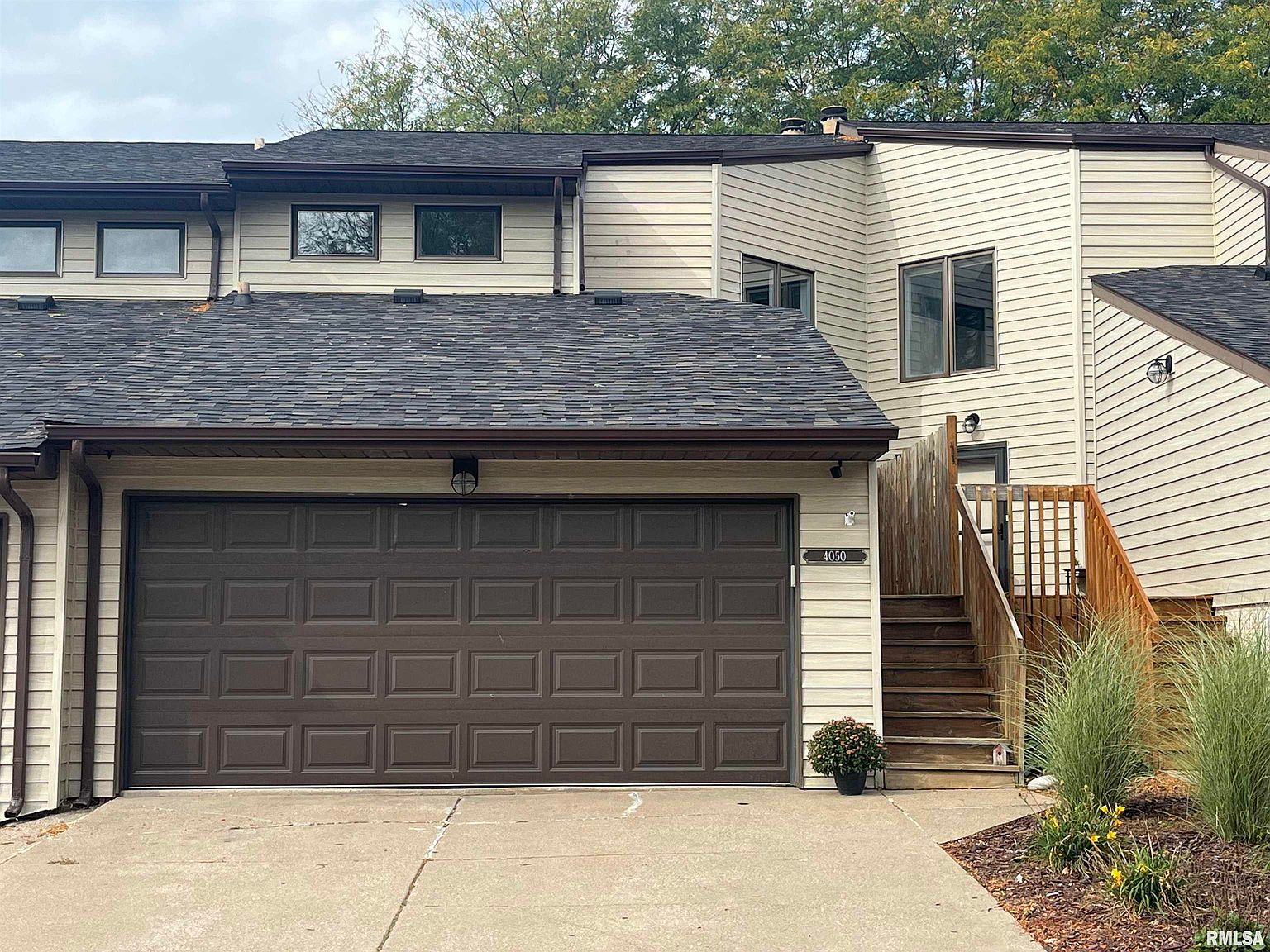 4050 Prairie Ln, Bettendorf, IA 52722 MLS QC4247072 Zillow