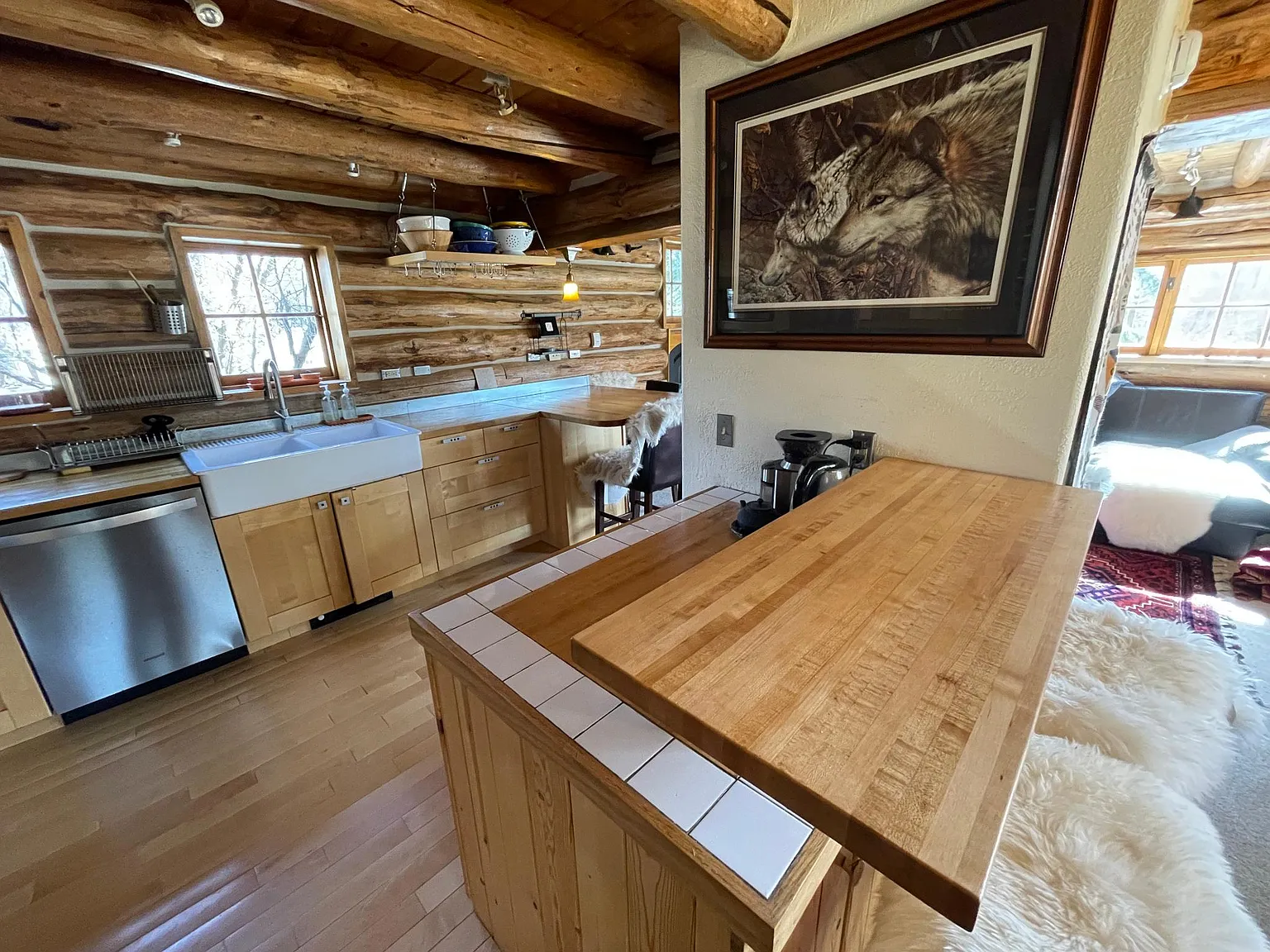 3 bed, 2000 sqft, $12,000 — Photo 1