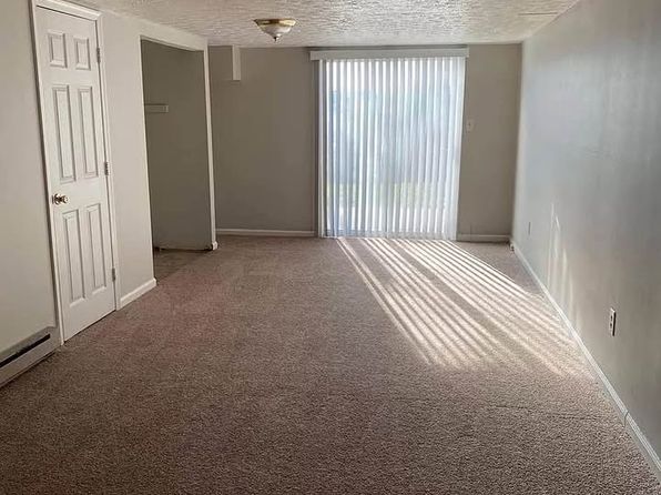 302 Brown St #3