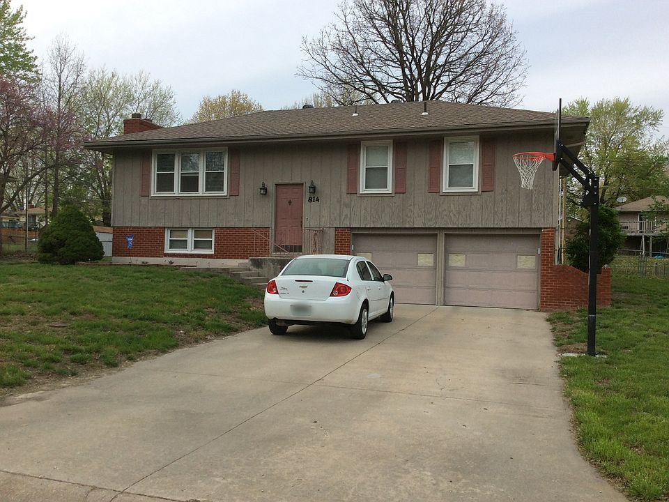 1st image of 814 SE 13th St