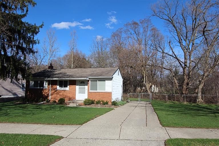 1st image of 3223 Creek Dr
