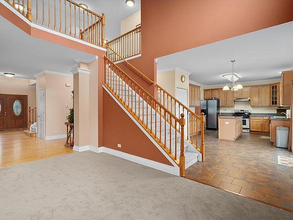 5th image of 3342 Moraine Dr