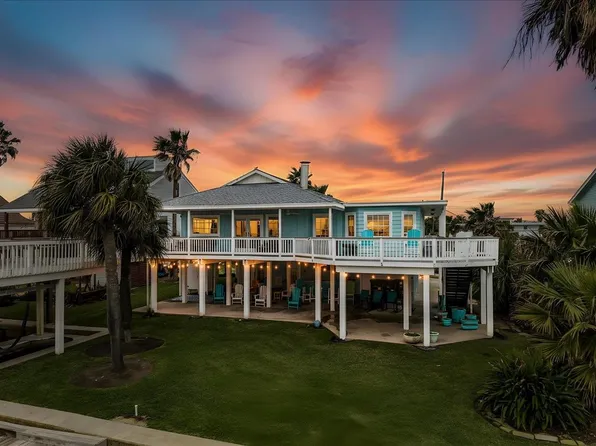 3718 Brewster Key Dr, Galveston, TX 77554