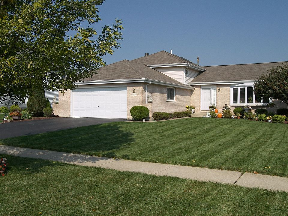 1st image of 1521 Monarch Ave