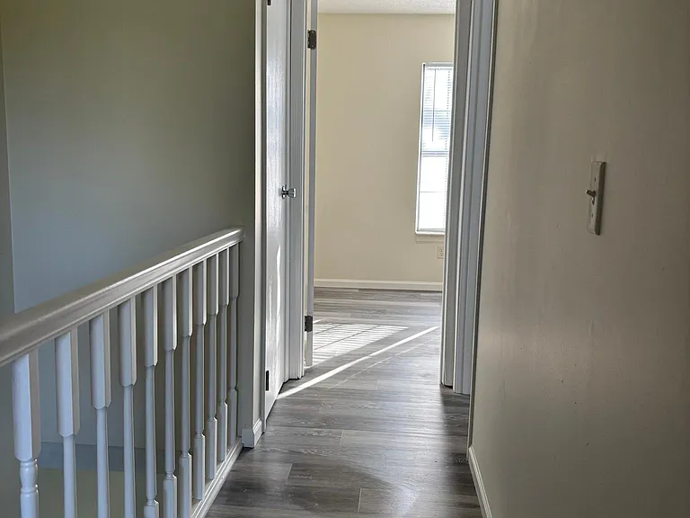 700 N Adelaide St #46 — Photo 3