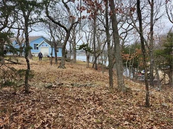 17 N Fascination Cir, Linn Valley, KS 66040