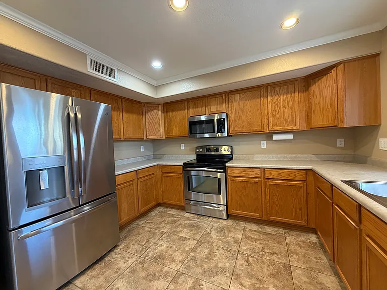 2504 W Hedgehog Pl — Photo 20