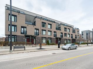 4030 Parkside Village Dr #11, Mississauga, ON L5B0K2