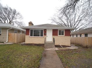 3240 Indiana Ave N, Robbinsdale, MN 55422