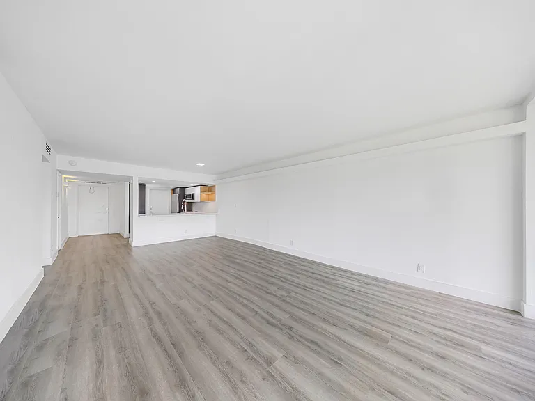 3151 S Palm Aire Dr #407 — Photo 27