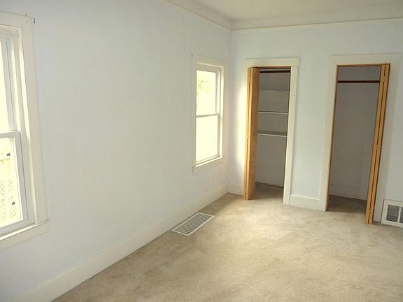 5th image of 90 W Granet Ave