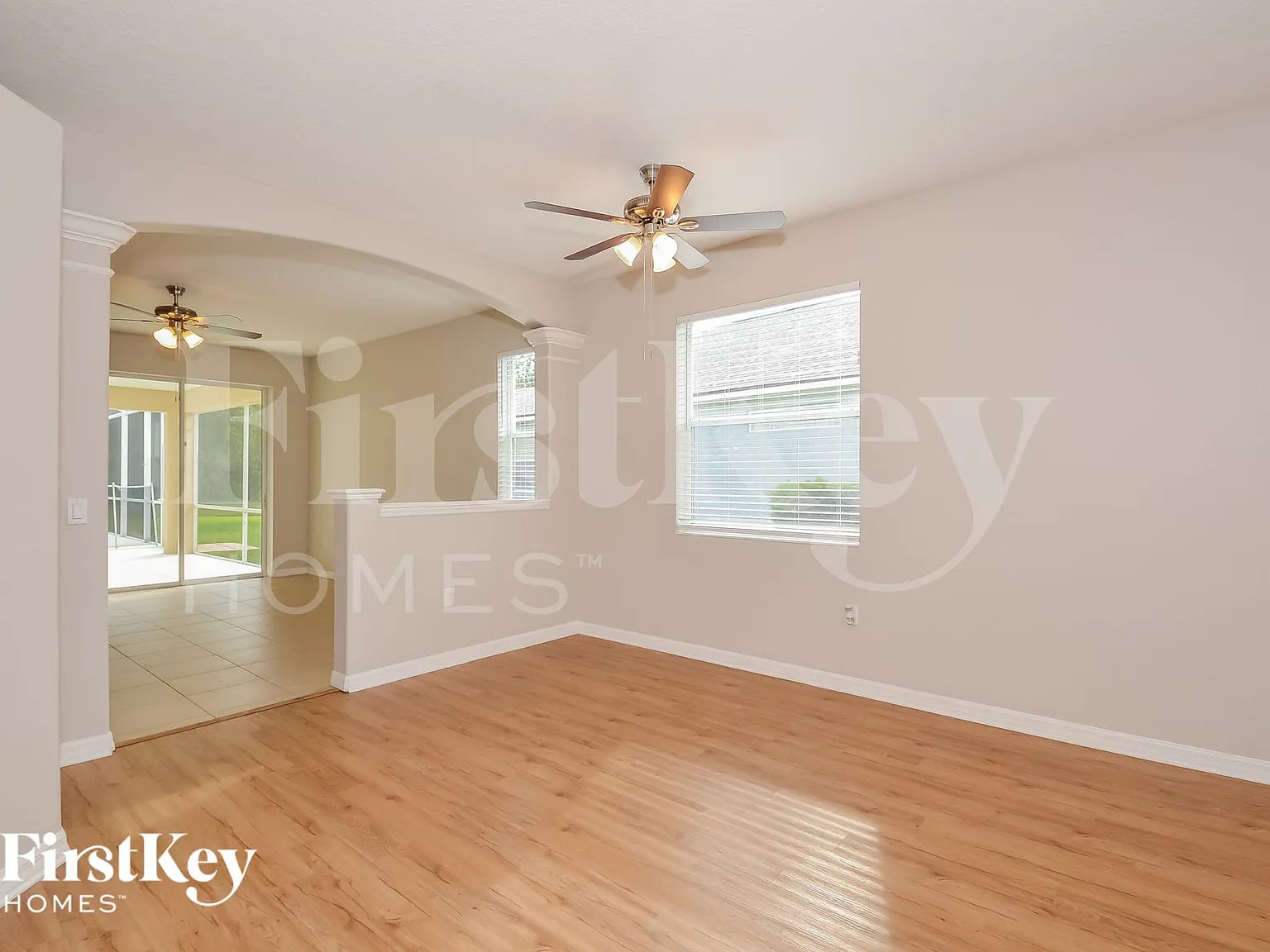 3 bed, 2.0 bath, 1598 sqft, $2,120 — Photo 4