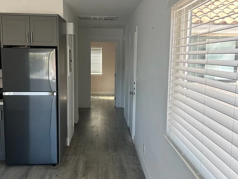 2222 Pier Ave #B — Photo 3
