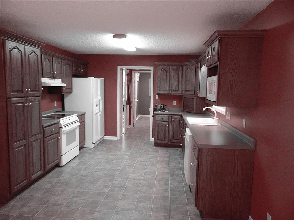 2nd image of 814 Hike Ave