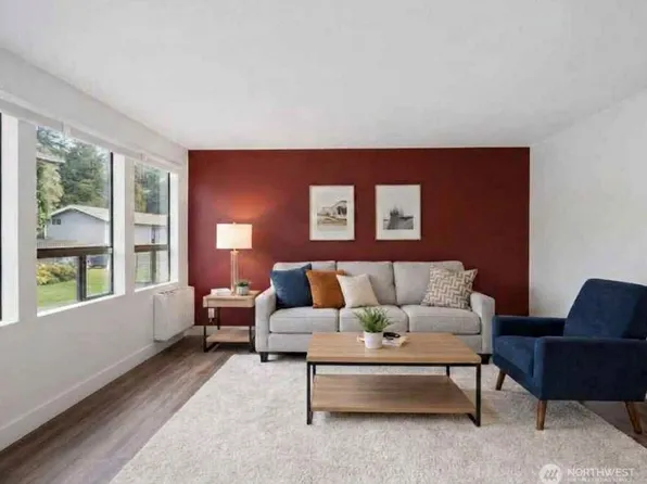 1605 149th Place SE #1, Bellevue, WA 98007