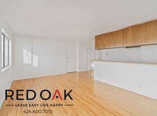 7340 Haskell Ave #210, Van Nuys, CA 91406