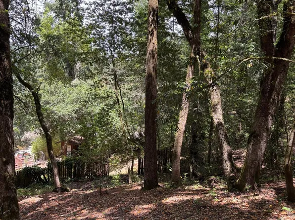 9868 Hillside Drive, Forestville, CA 95436
